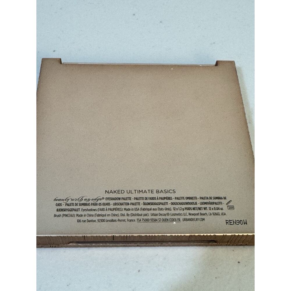 Urban Decay Naked Ultimate Basics Matte Neutrals Eye Shadow Palette New RARE - Picture 3 of 5